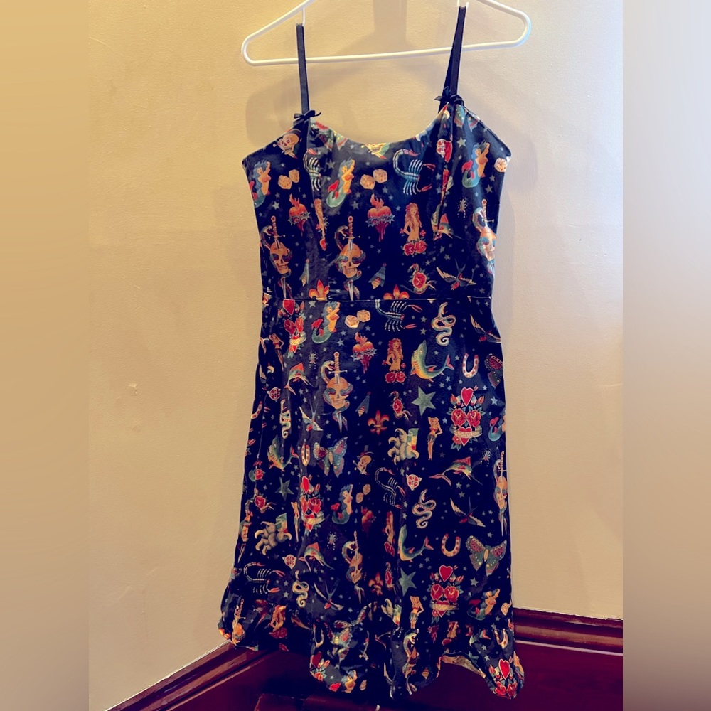 Paper doll Productions tattoo art dress size large